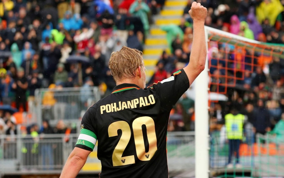 不来梅客场艰难获胜，表现出色